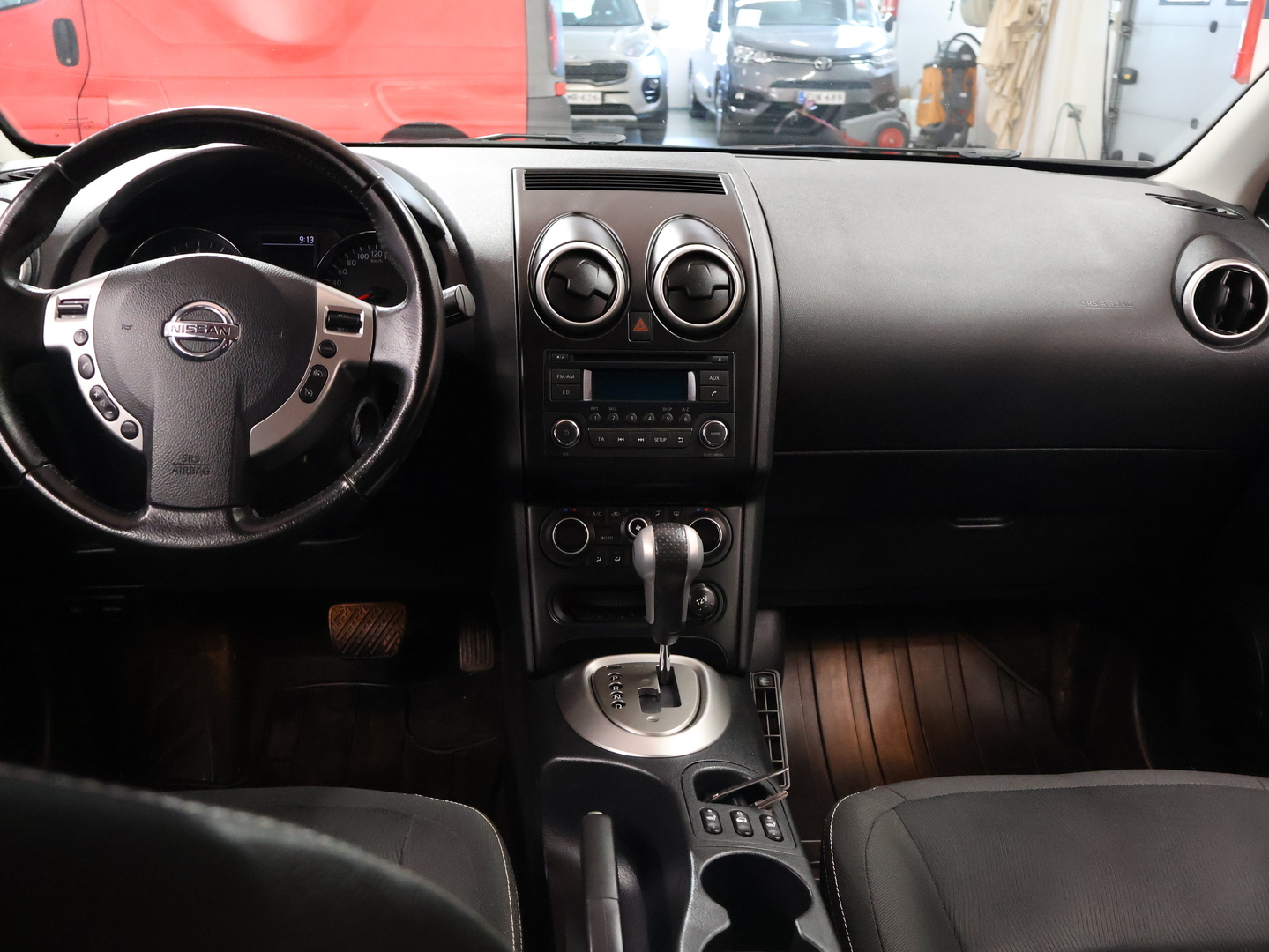 NISSAN Qashqai 2012