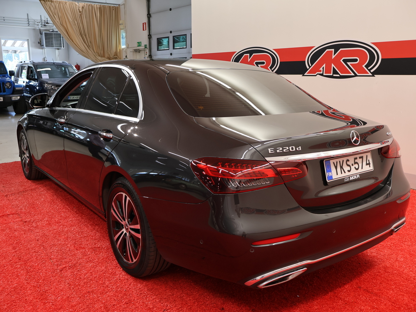 MERCEDES-BENZ E 2022