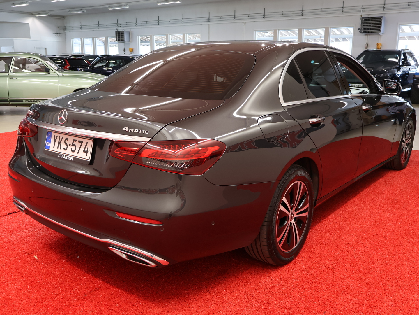 MERCEDES-BENZ E 2022