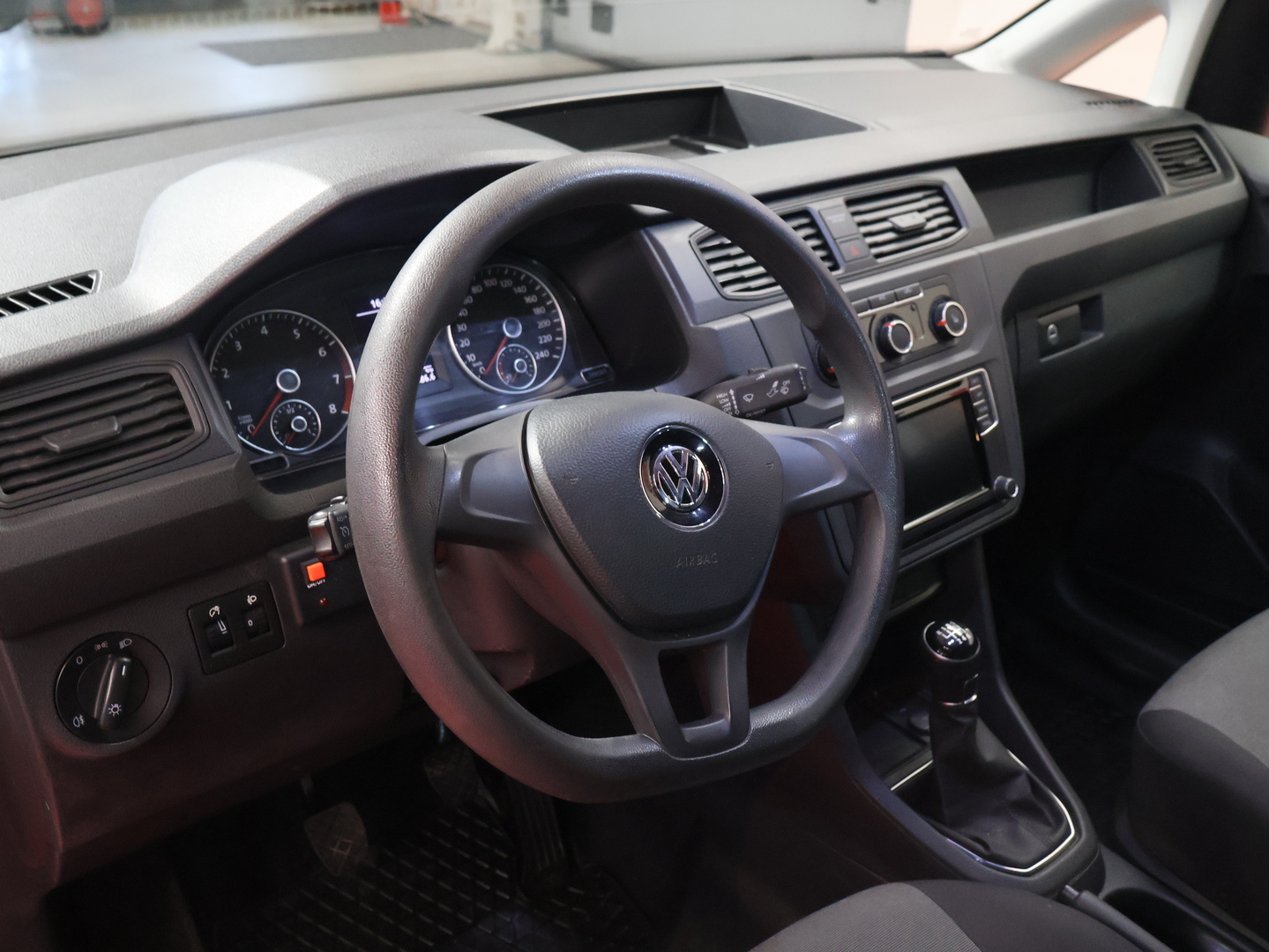 VOLKSWAGEN CADDY 2019