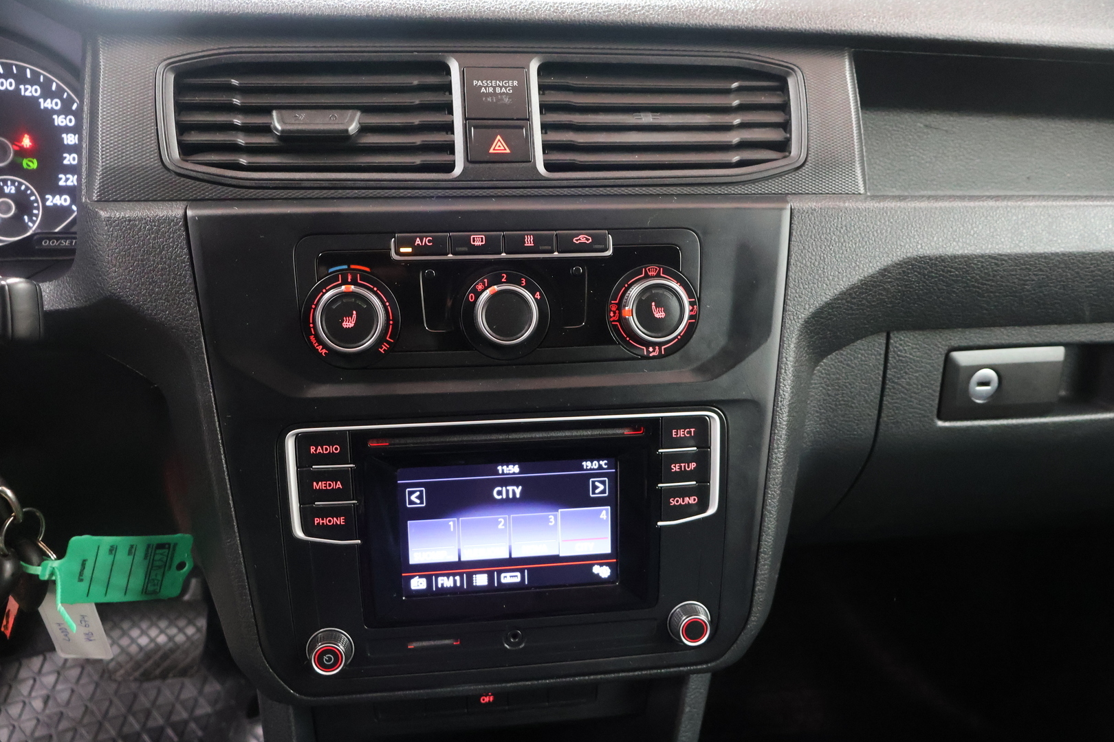 VOLKSWAGEN Caddy 2015