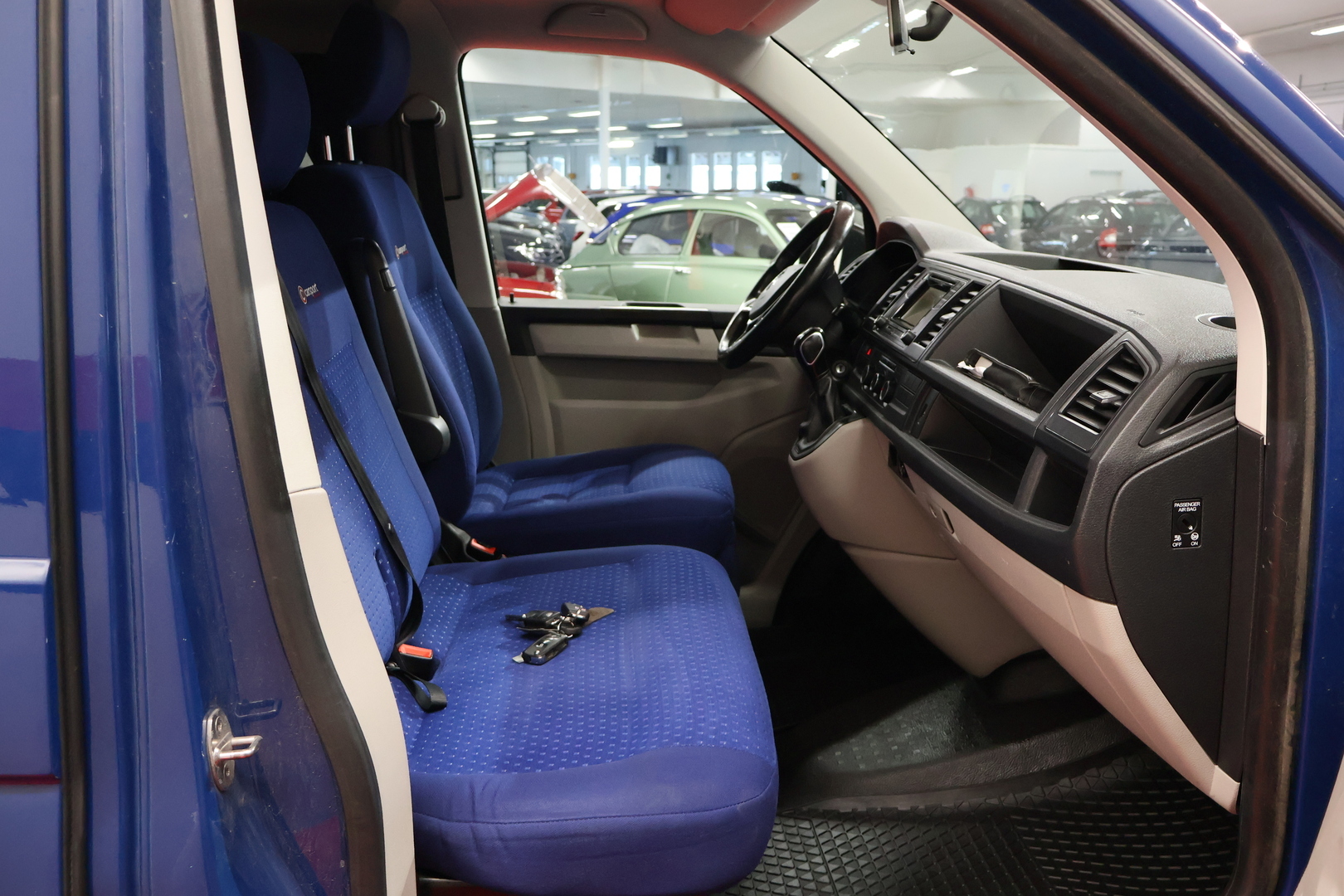 VOLKSWAGEN Transporter 2017