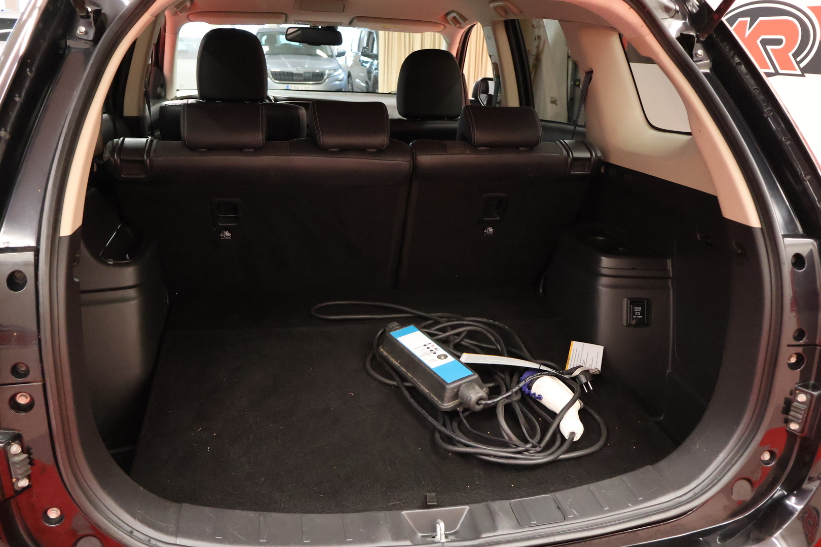 MITSUBISHI Outlander PHEV 2015