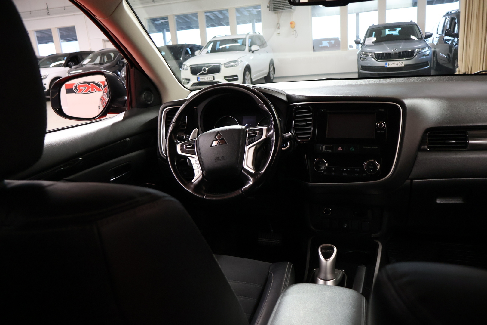 MITSUBISHI Outlander PHEV 2015