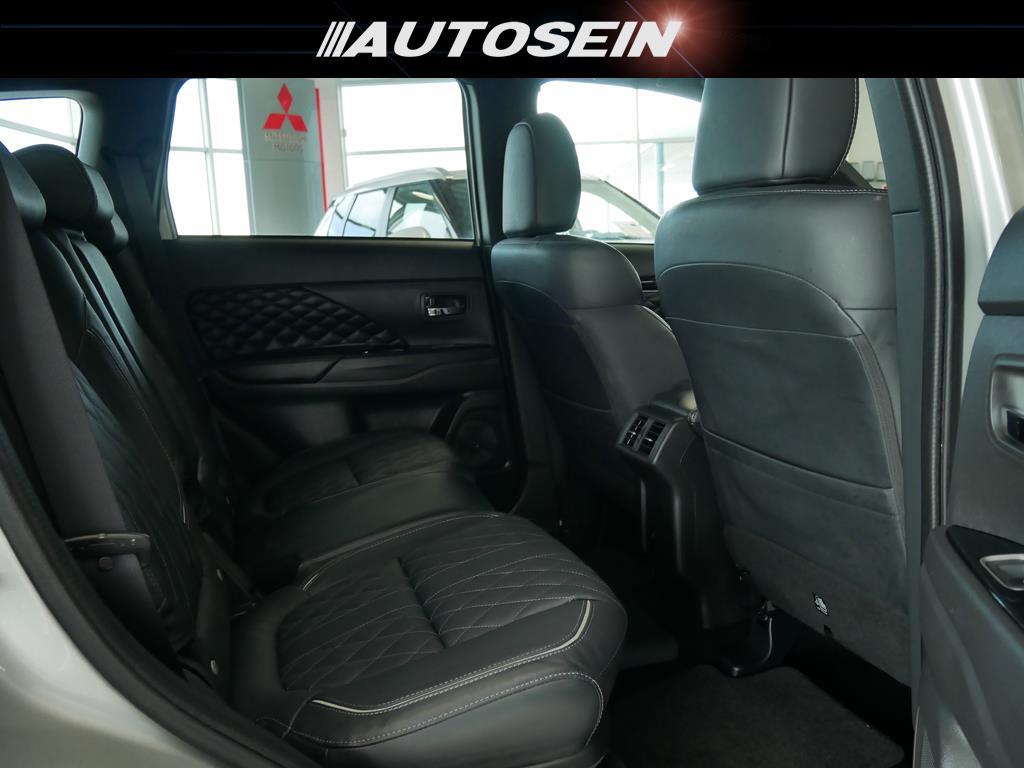 Mitsubishi Outlander PHEV 2021