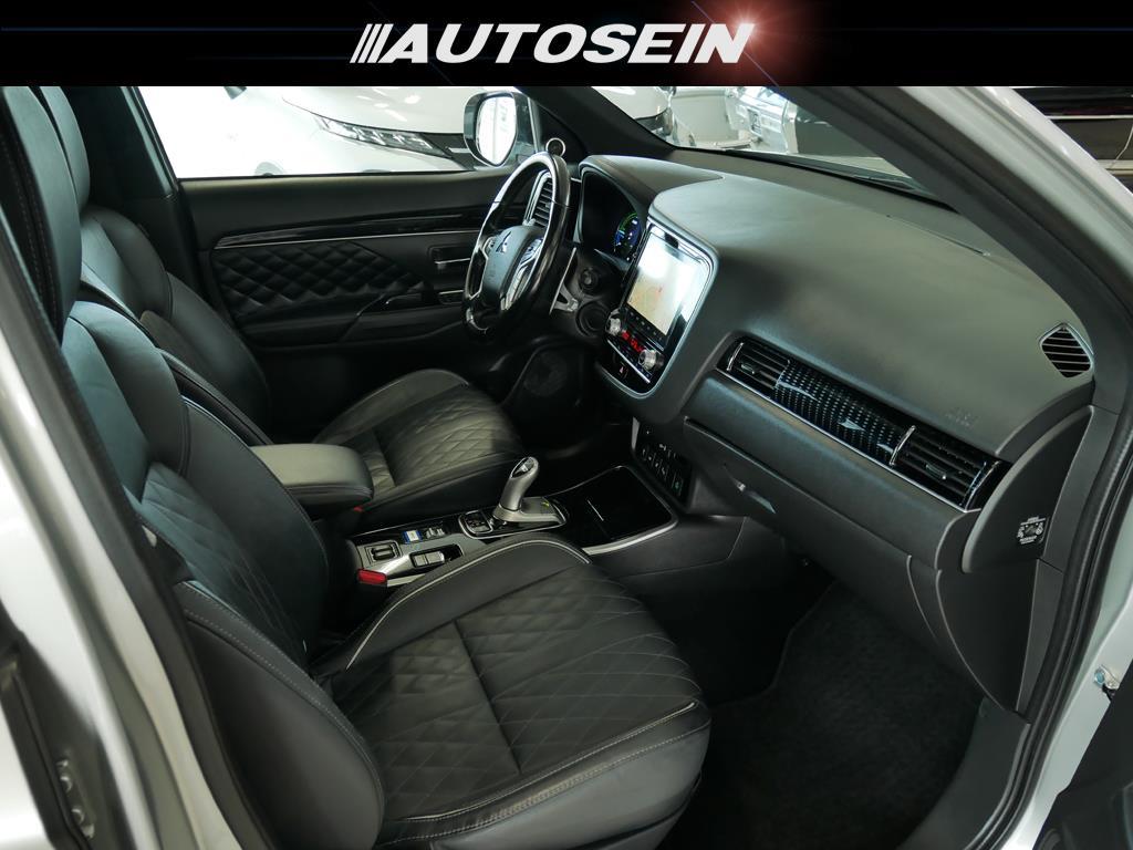 Mitsubishi Outlander PHEV 2021