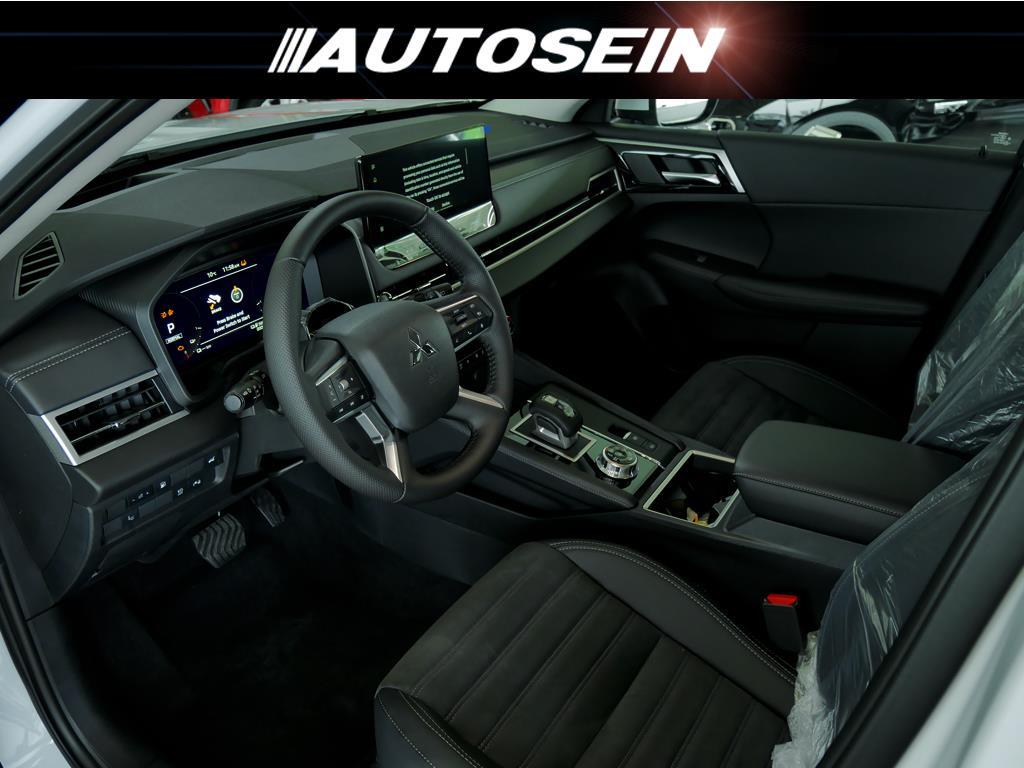 Mitsubishi Outlander 2025