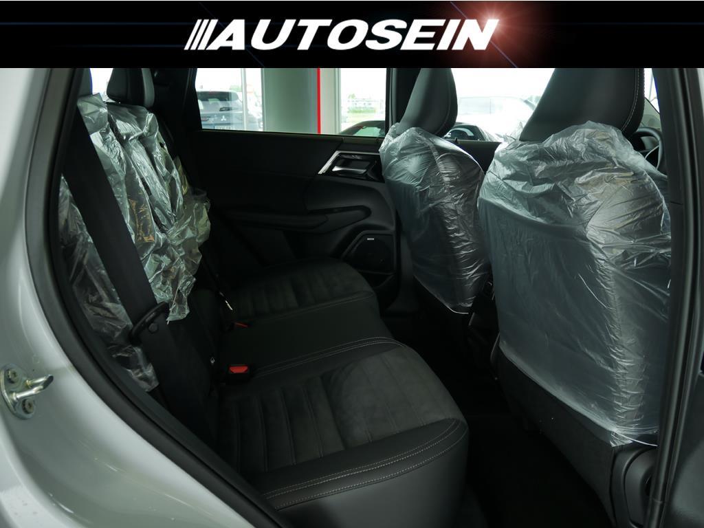 Mitsubishi Outlander 2025