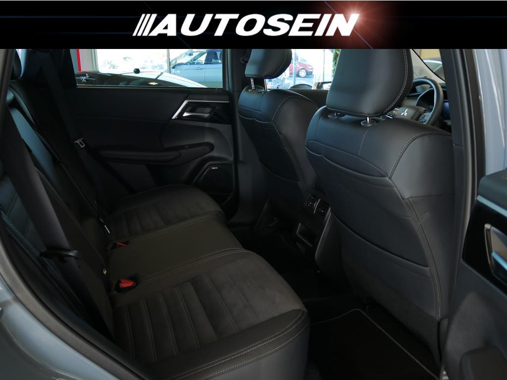 Mitsubishi Outlander 2025