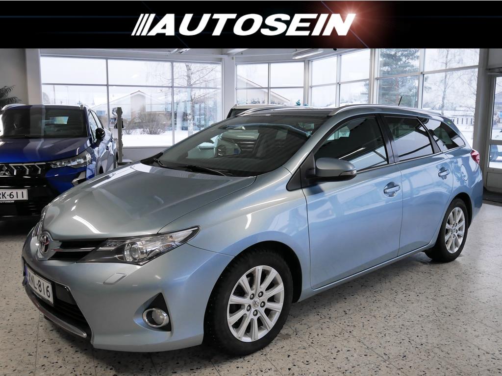 Toyota Auris 2015