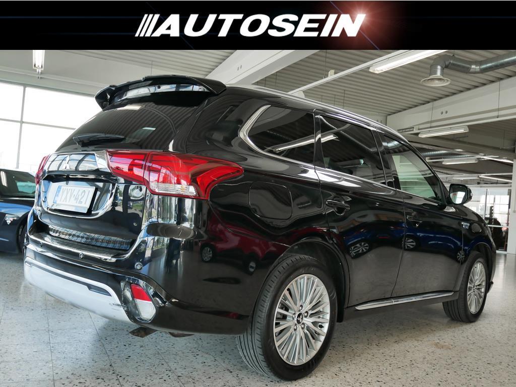 Mitsubishi Outlander PHEV 2021