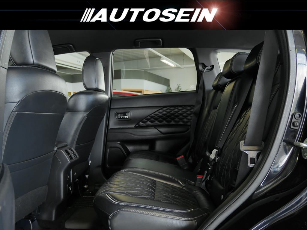 Mitsubishi Outlander PHEV 2021