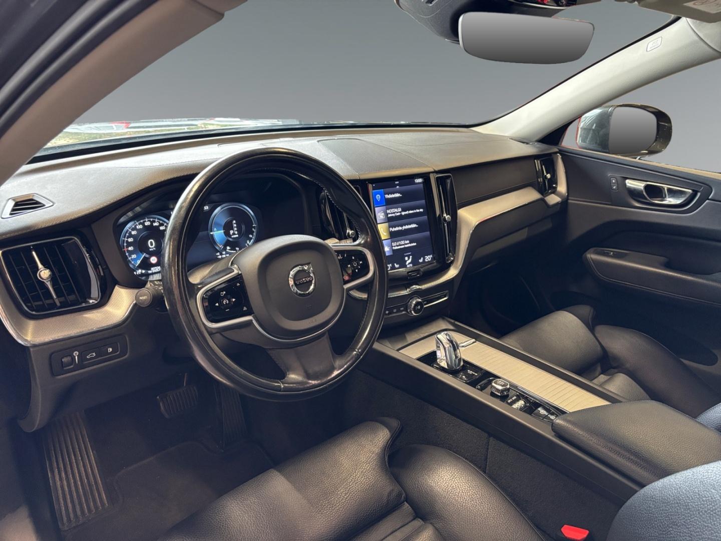 VOLVO XC60 7