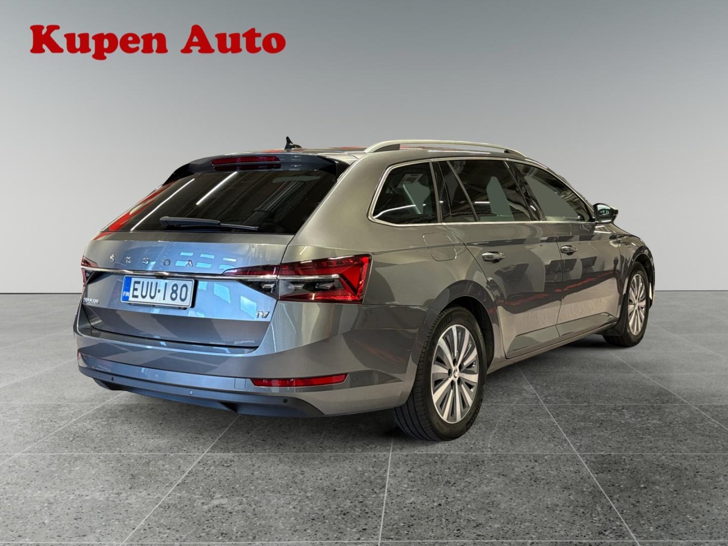 SKODA Superb 4