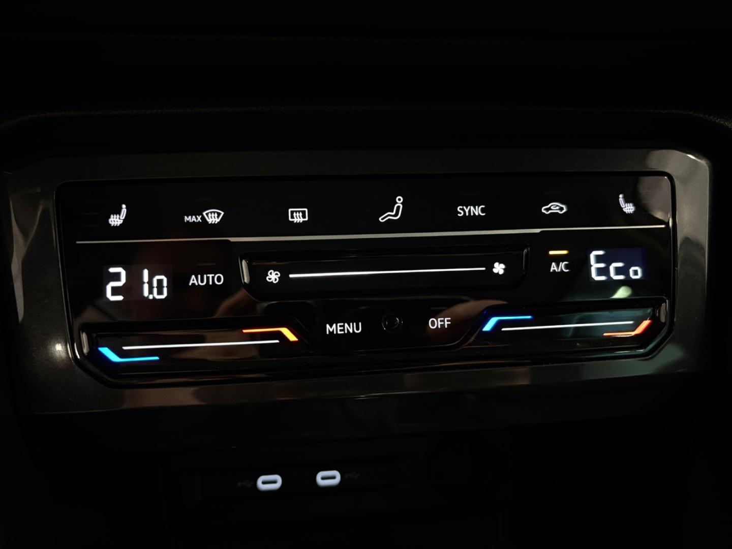 VOLKSWAGEN Tiguan 13