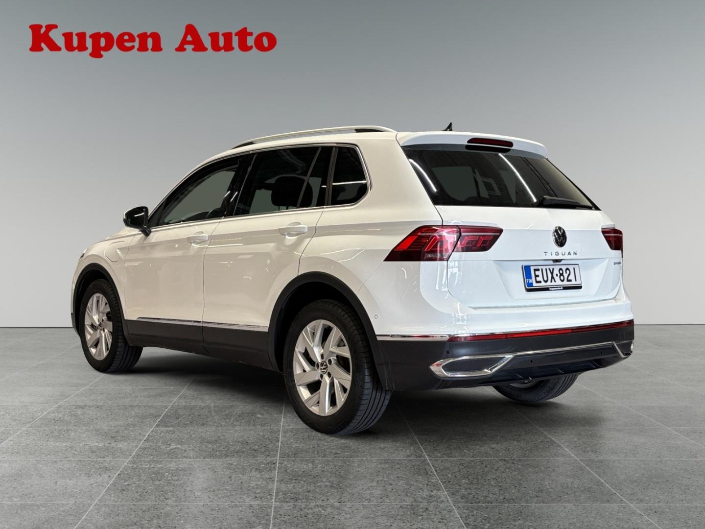 VOLKSWAGEN Tiguan 2