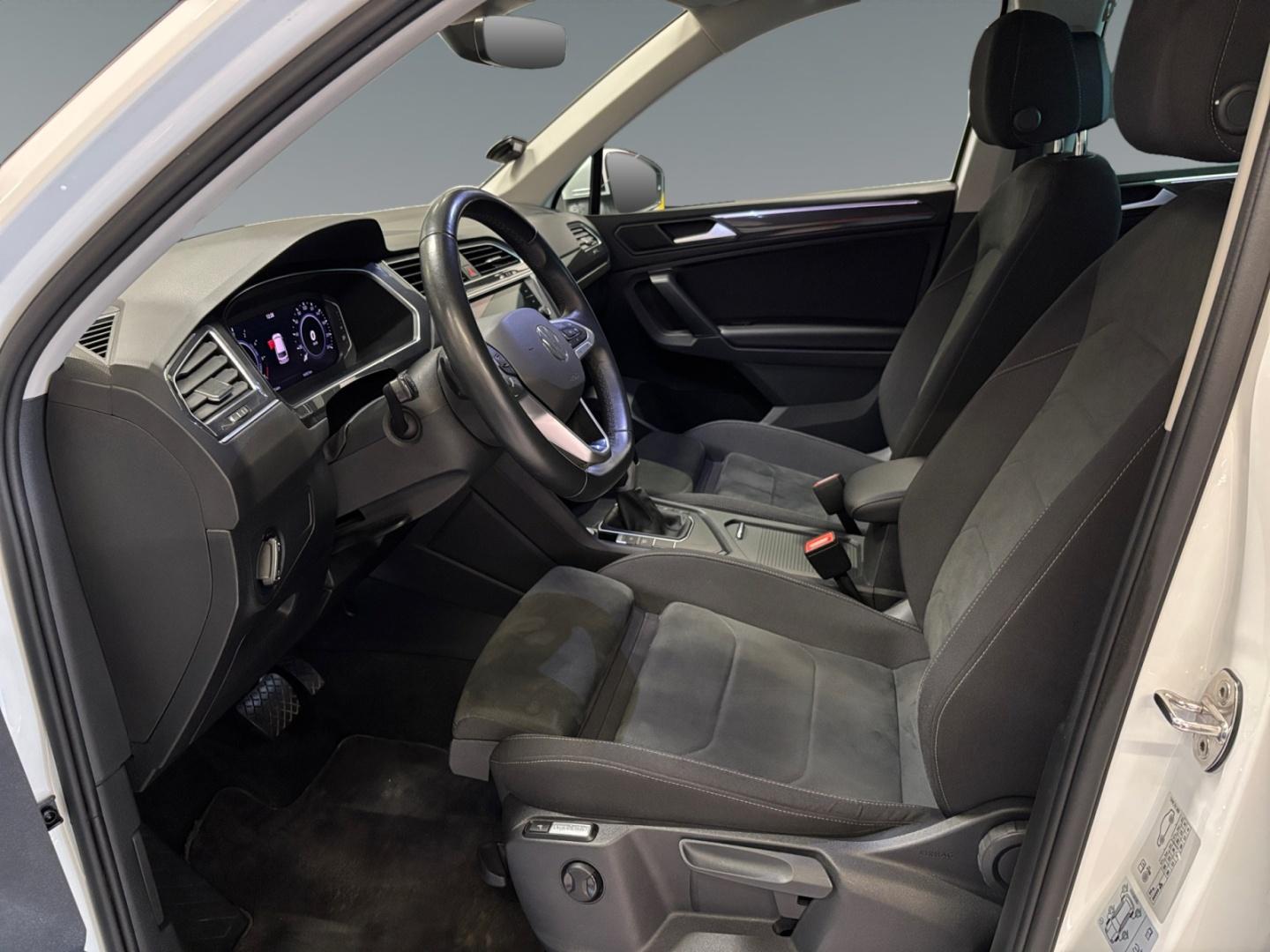 VOLKSWAGEN Tiguan 6