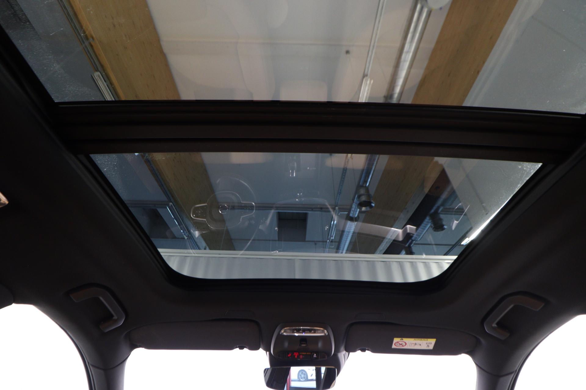 VOLVO XC60 9