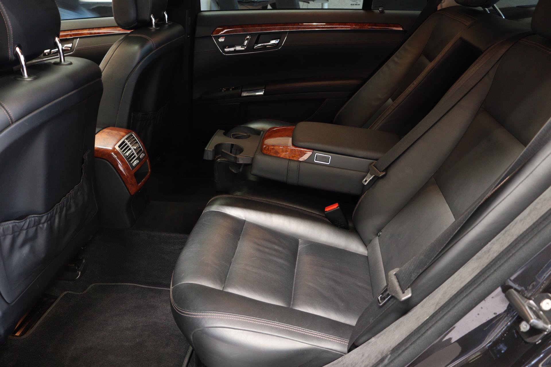 MERCEDES-BENZ S 2011