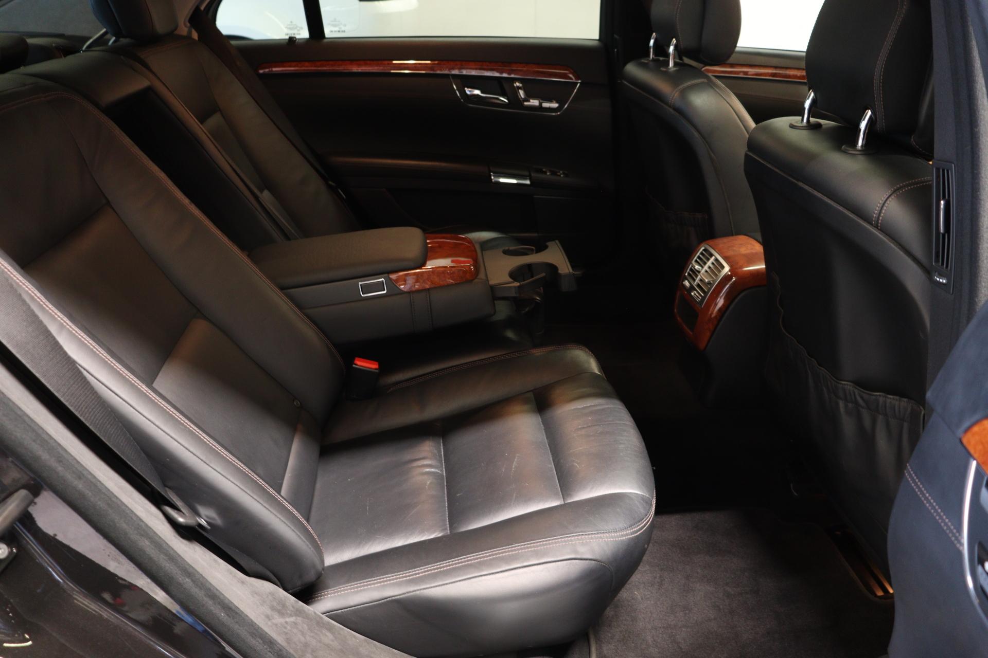 MERCEDES-BENZ S 2011