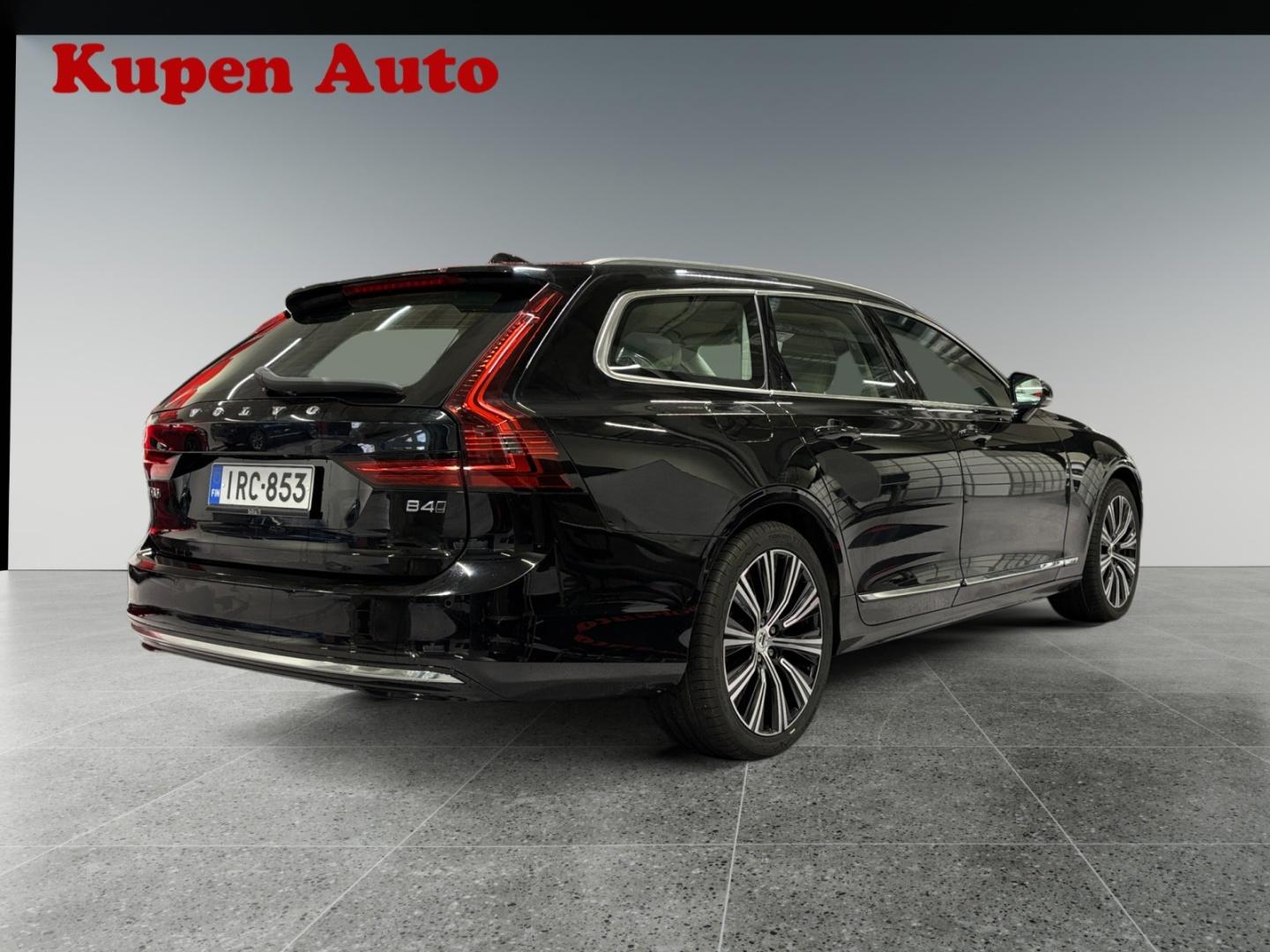 VOLVO V90 4
