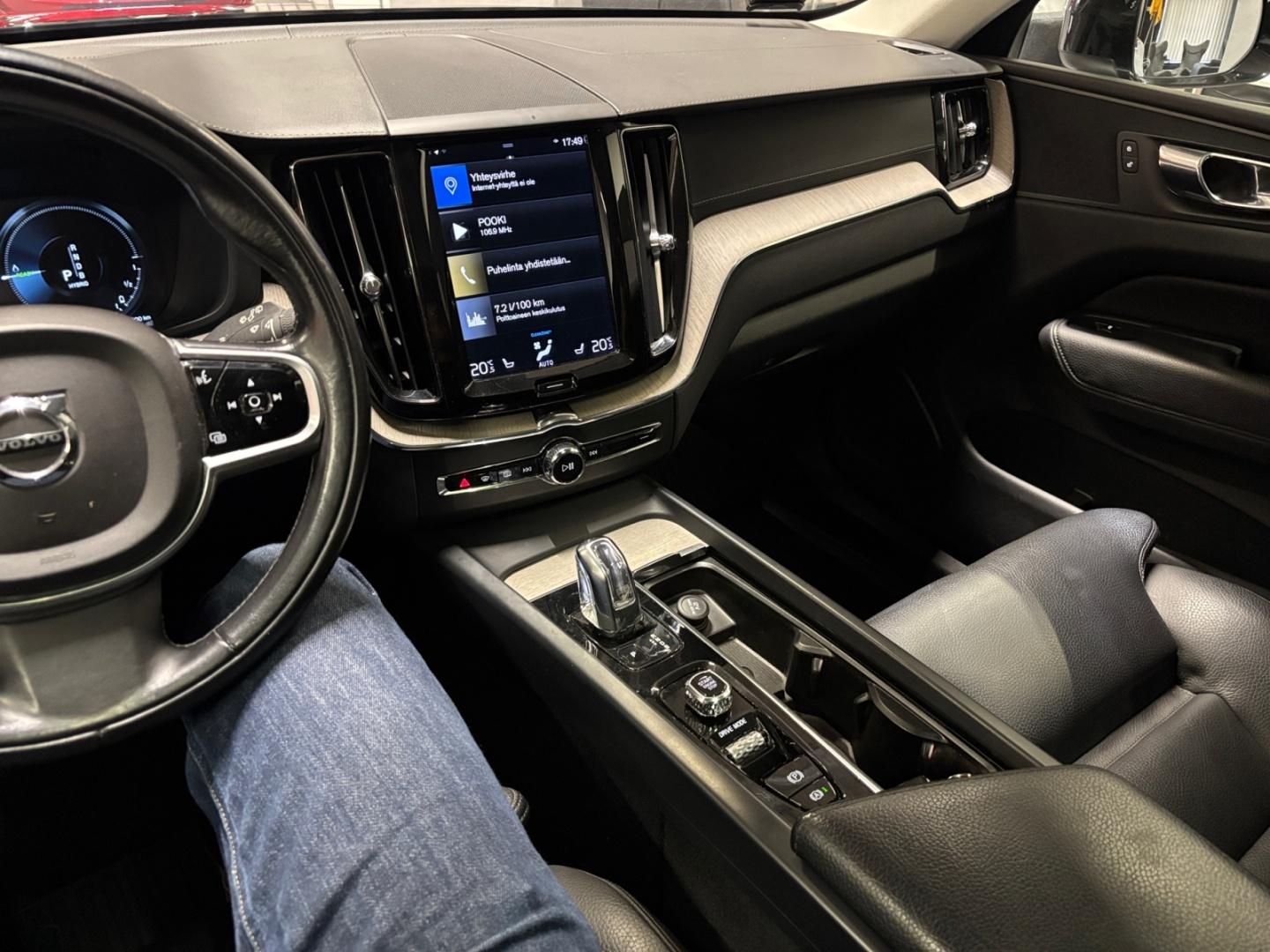 VOLVO XC60 10