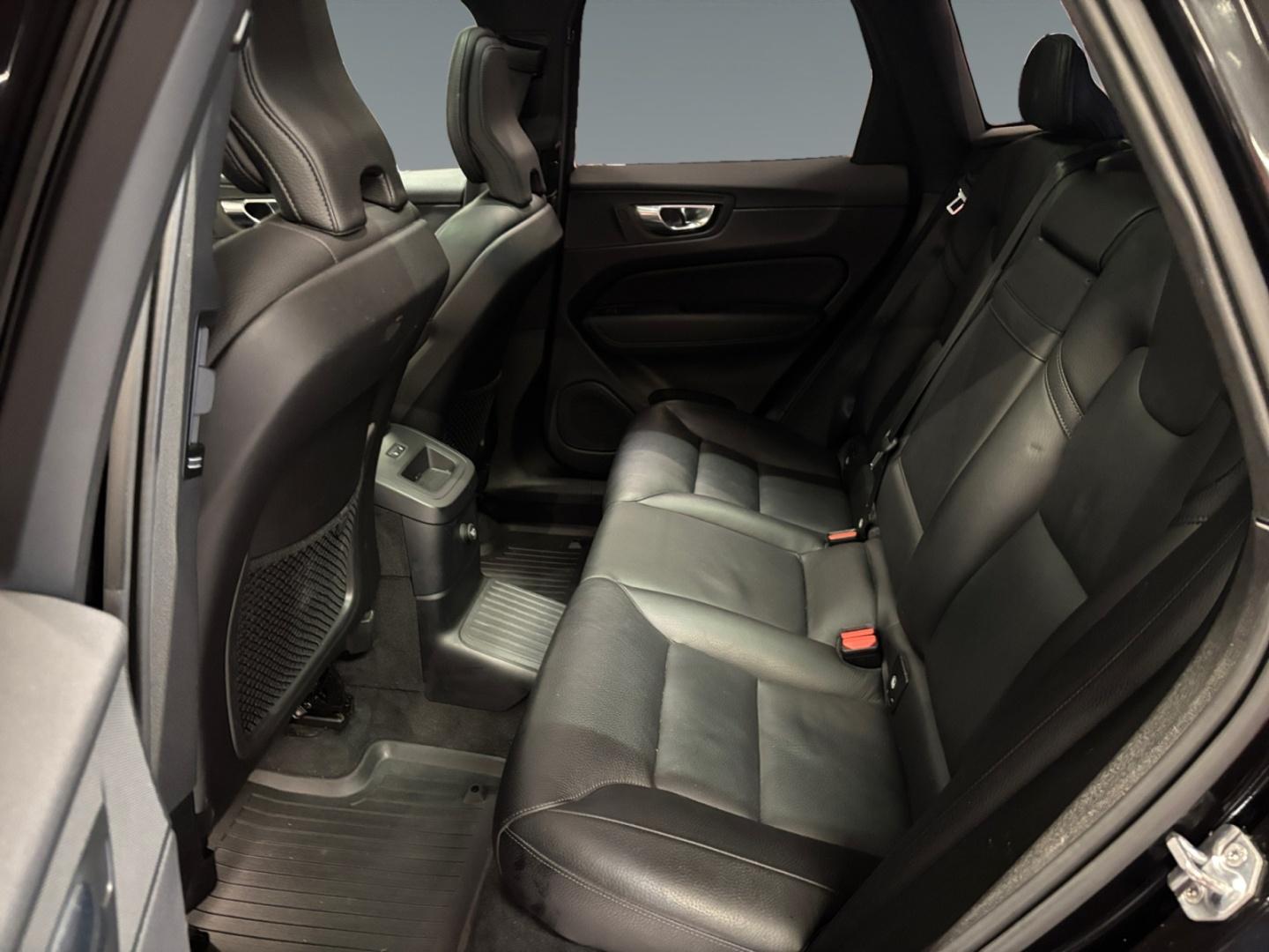 VOLVO XC60 9