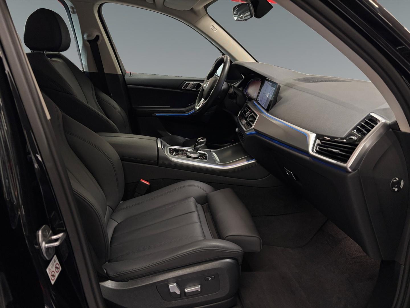 BMW X5 8