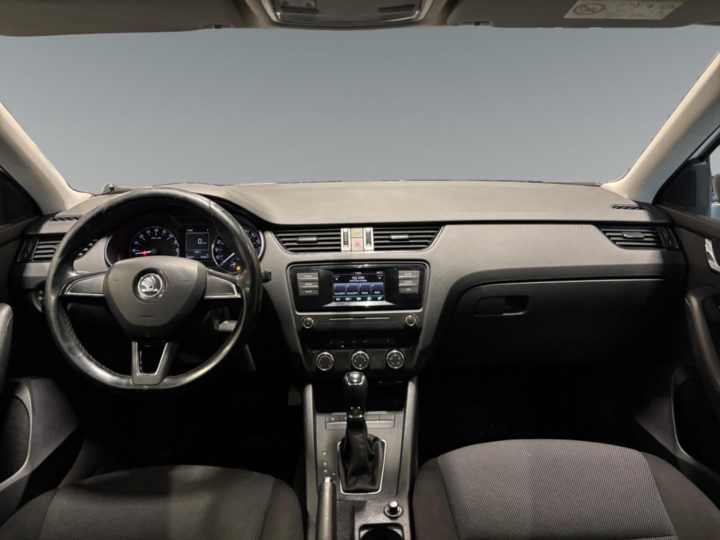 SKODA Octavia 8