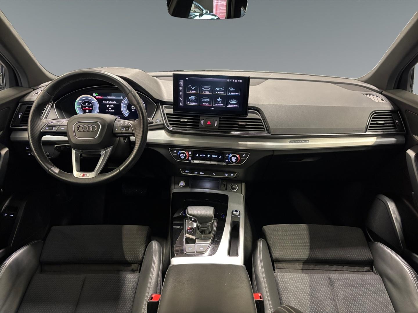 AUDI Q5 7