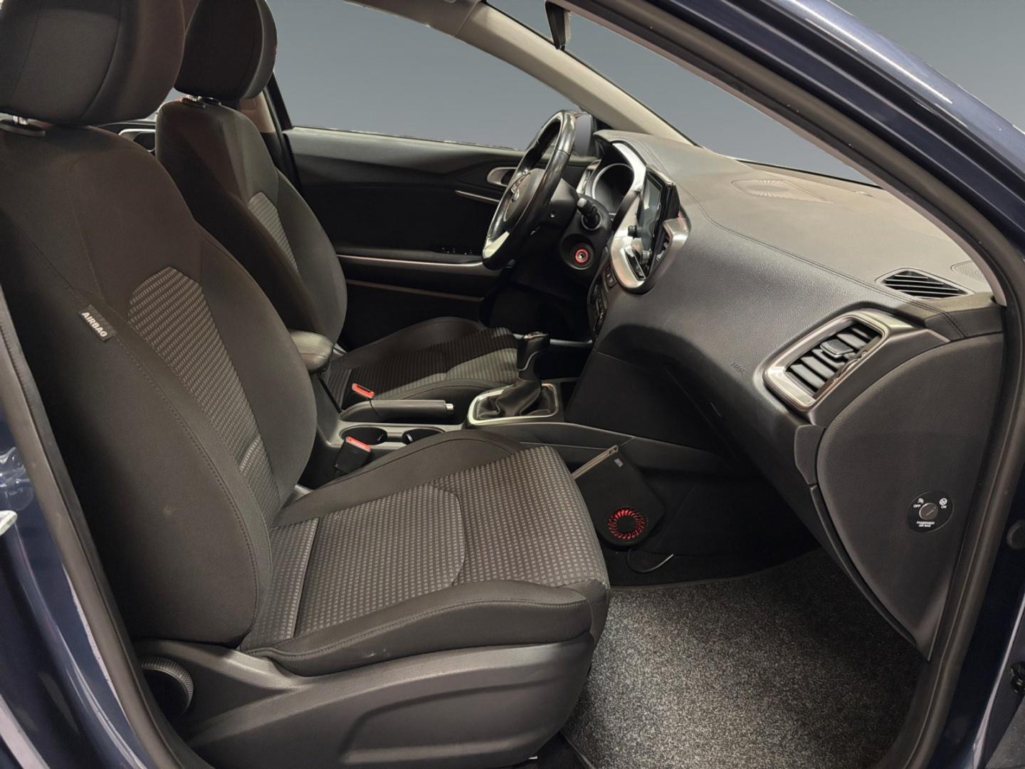 KIA Ceed 8