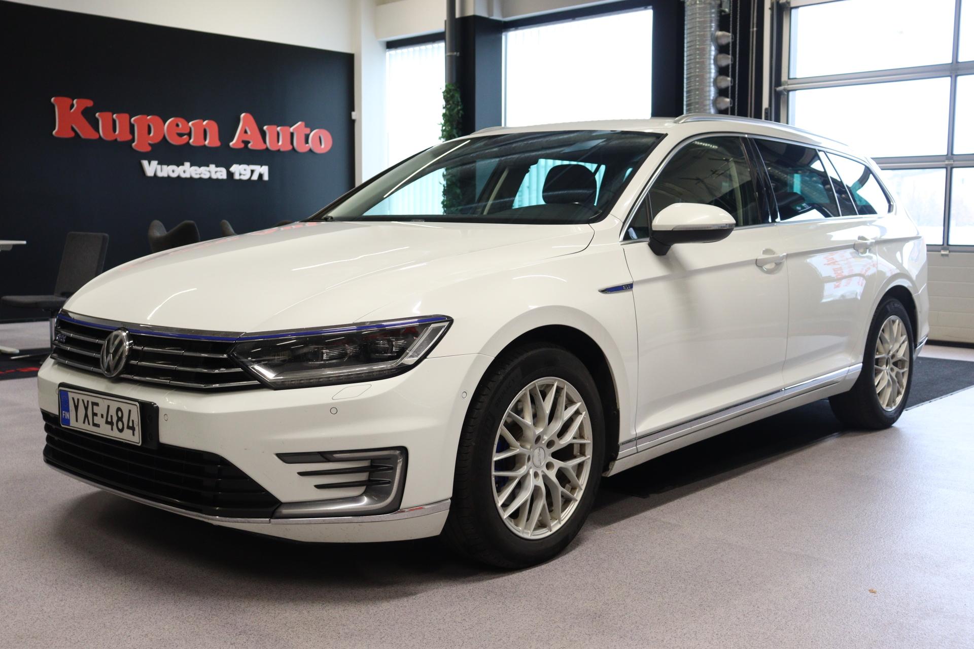 VOLKSWAGEN Passat 2016