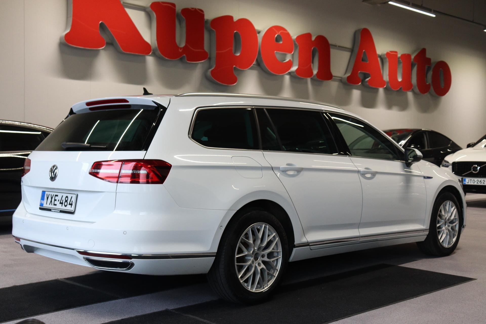 VOLKSWAGEN Passat 2016