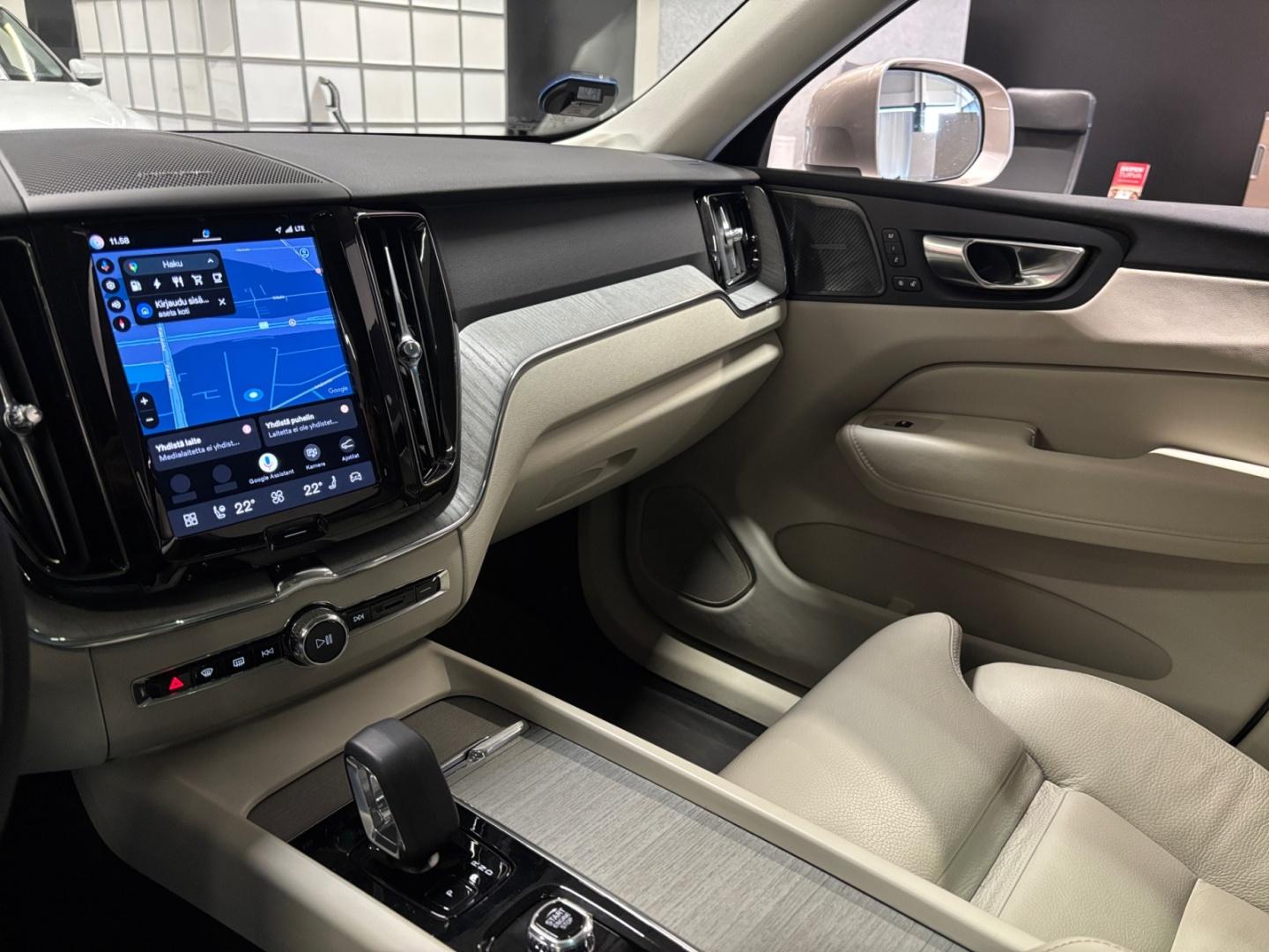 VOLVO XC60 13