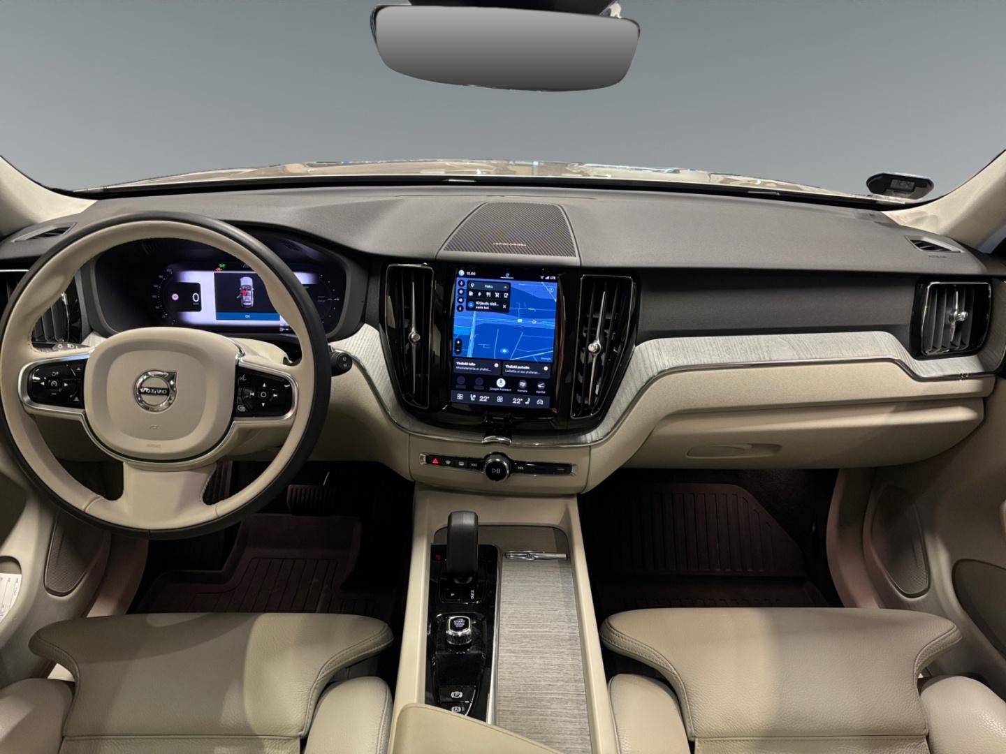VOLVO XC60 7