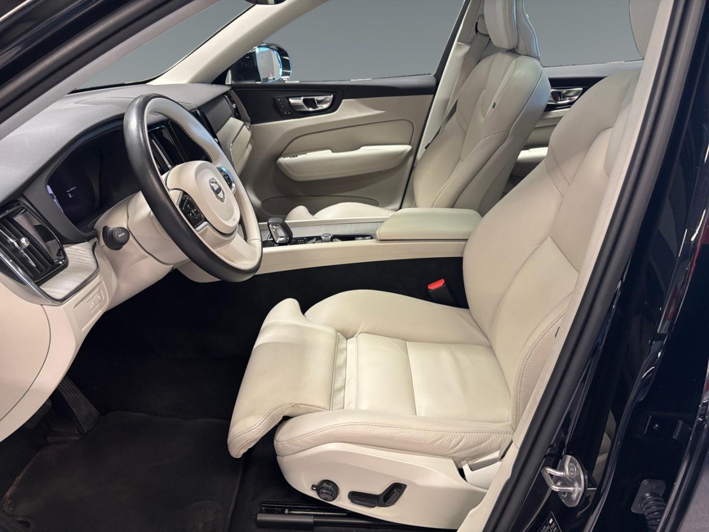 VOLVO XC60 5
