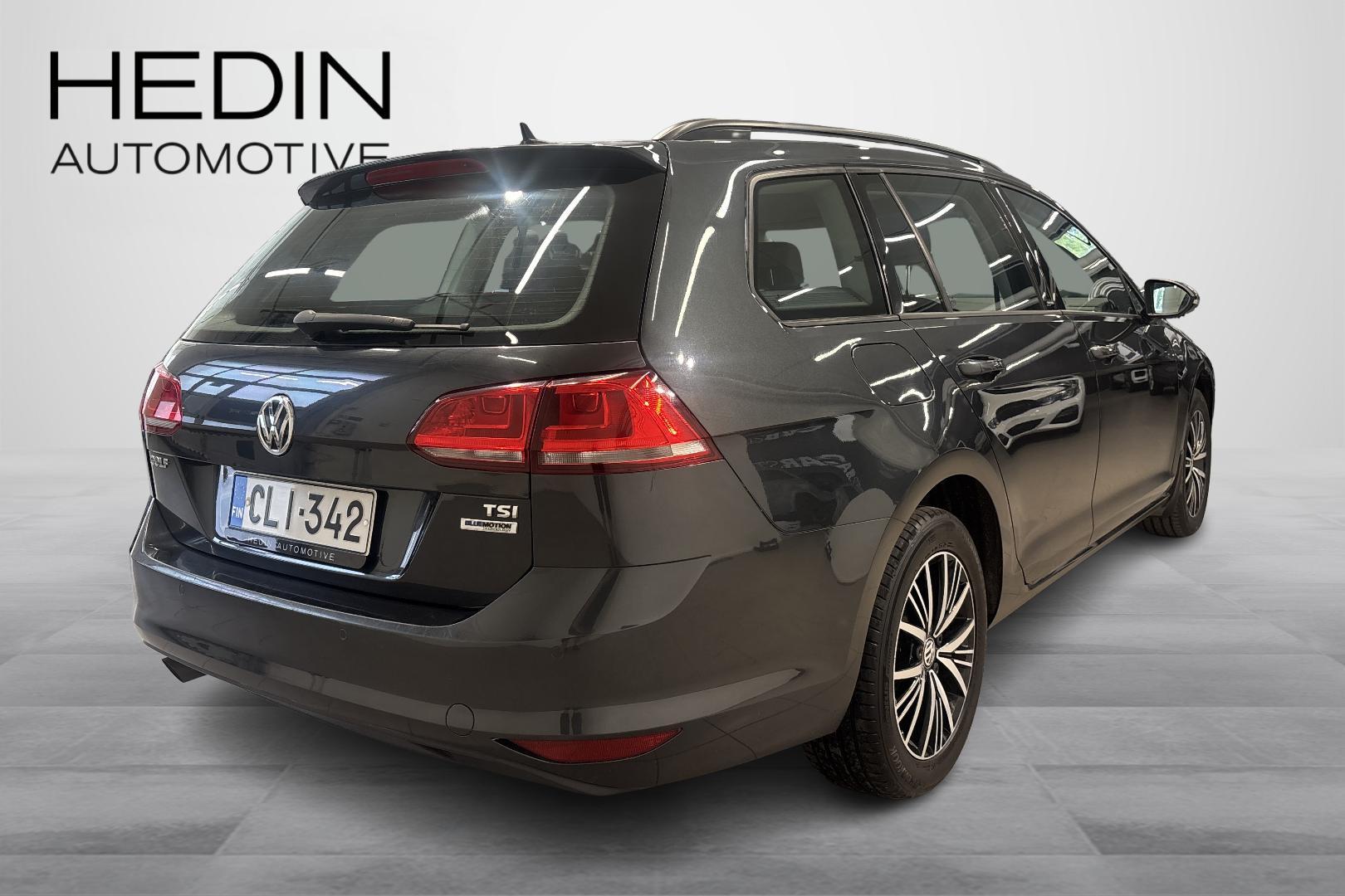 VOLKSWAGEN Golf 2016