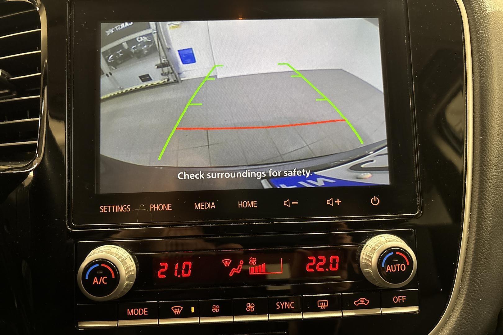 MITSUBISHI OUTLANDER 2020