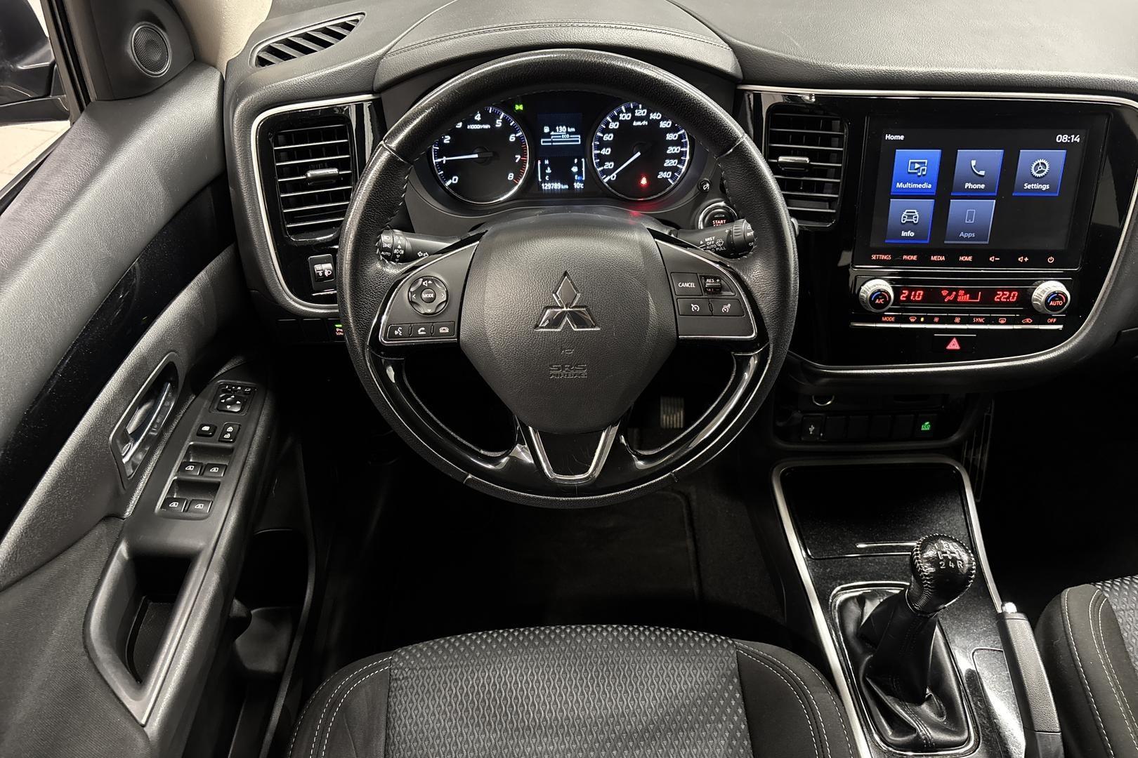 MITSUBISHI OUTLANDER 2020