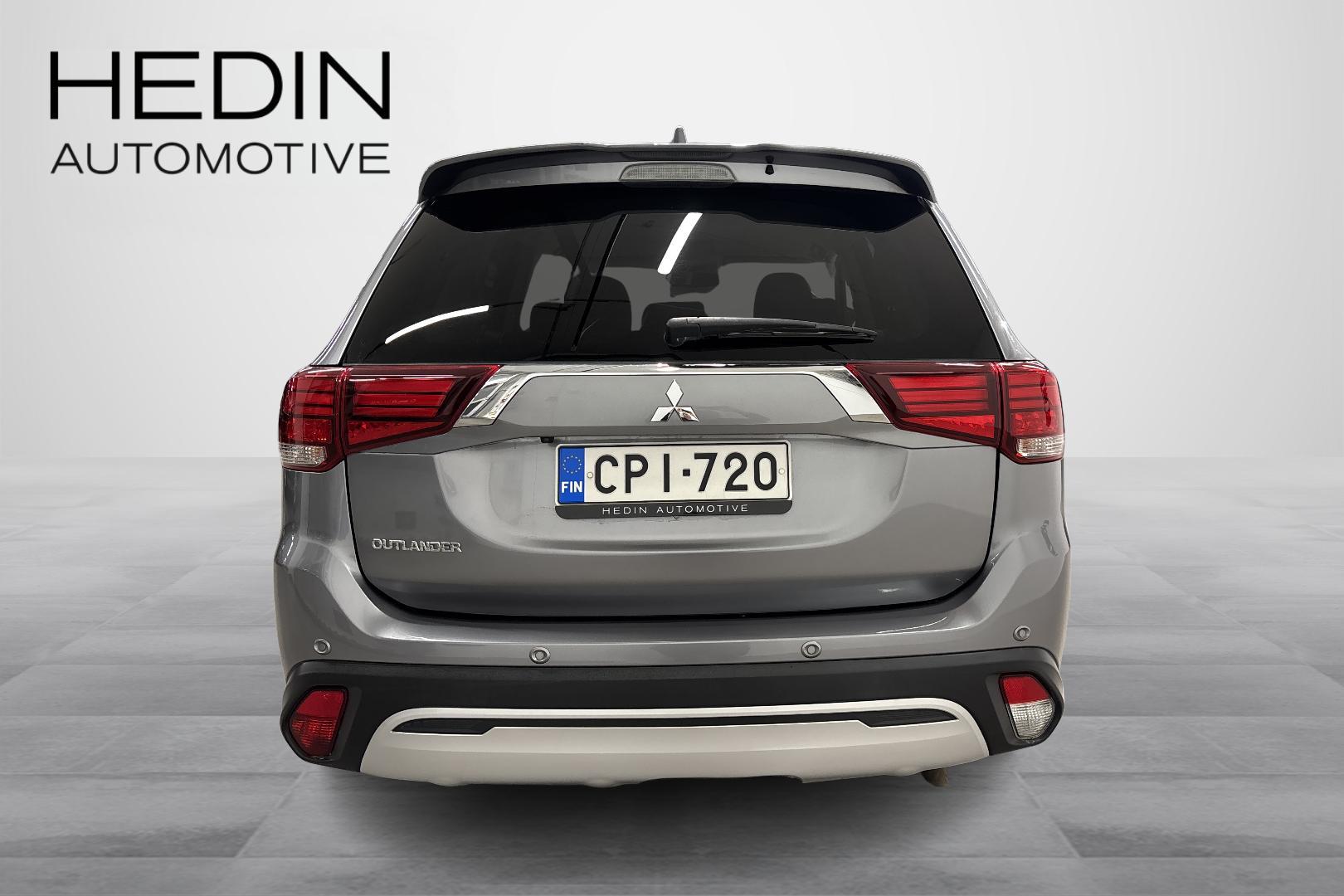 MITSUBISHI OUTLANDER 2020