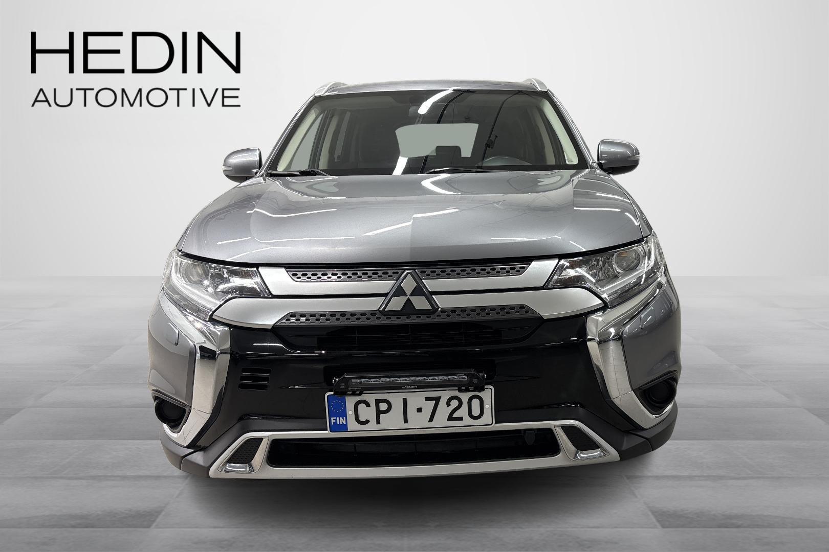 MITSUBISHI OUTLANDER 2020