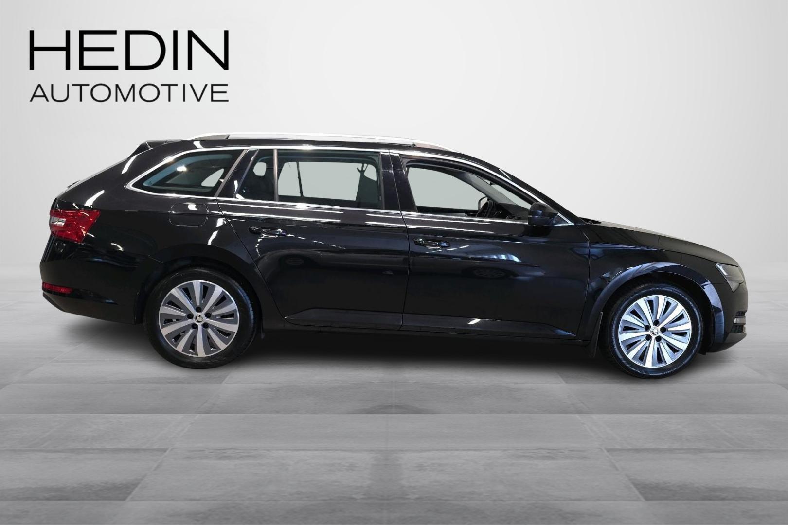 SKODA SUPERB 2022