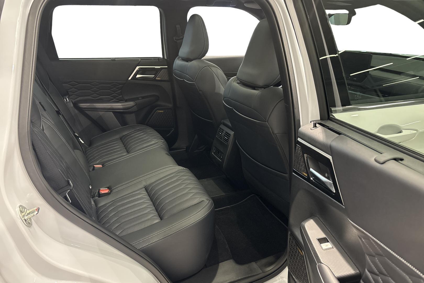 Mitsubishi Outlander 2026