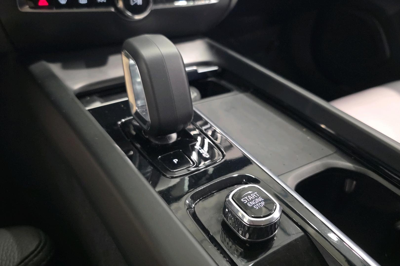 Volvo V60 2023