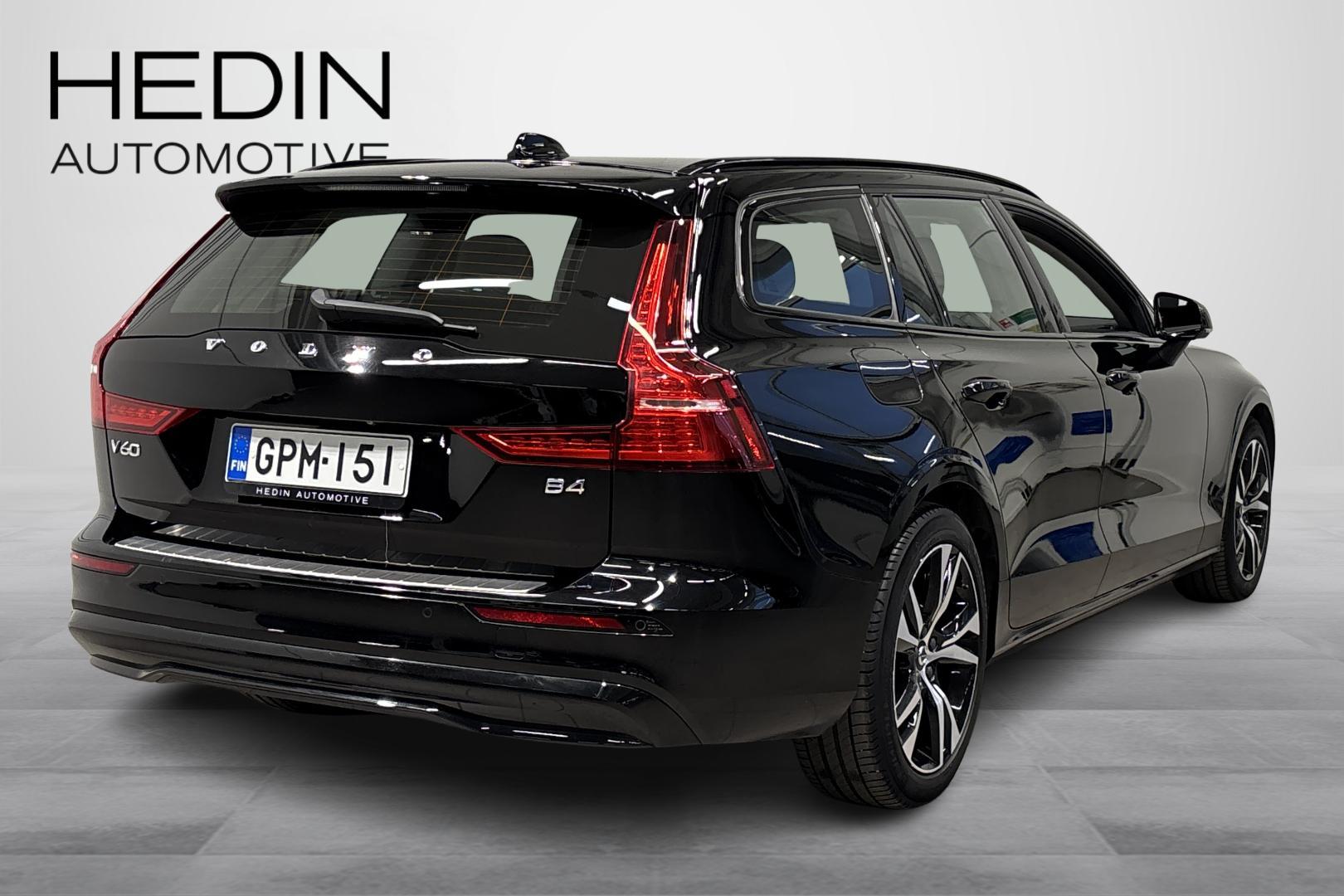 Volvo V60 2023