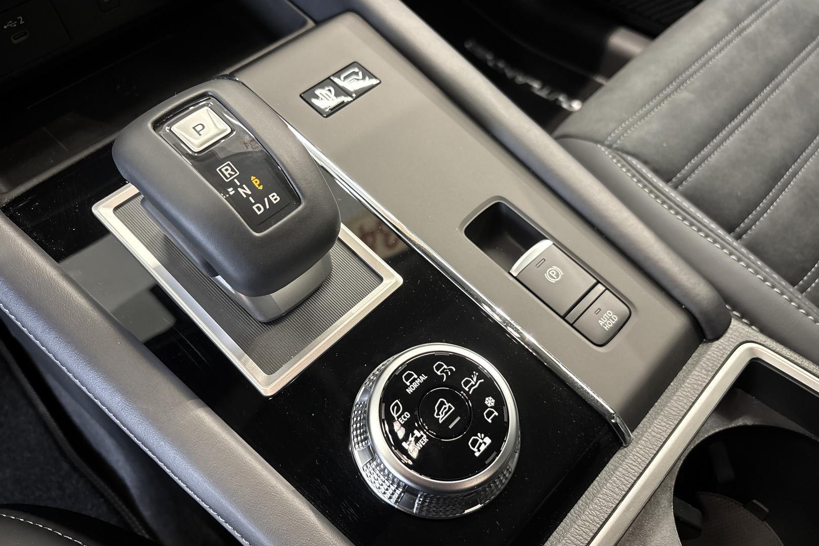 Mitsubishi Outlander 2025