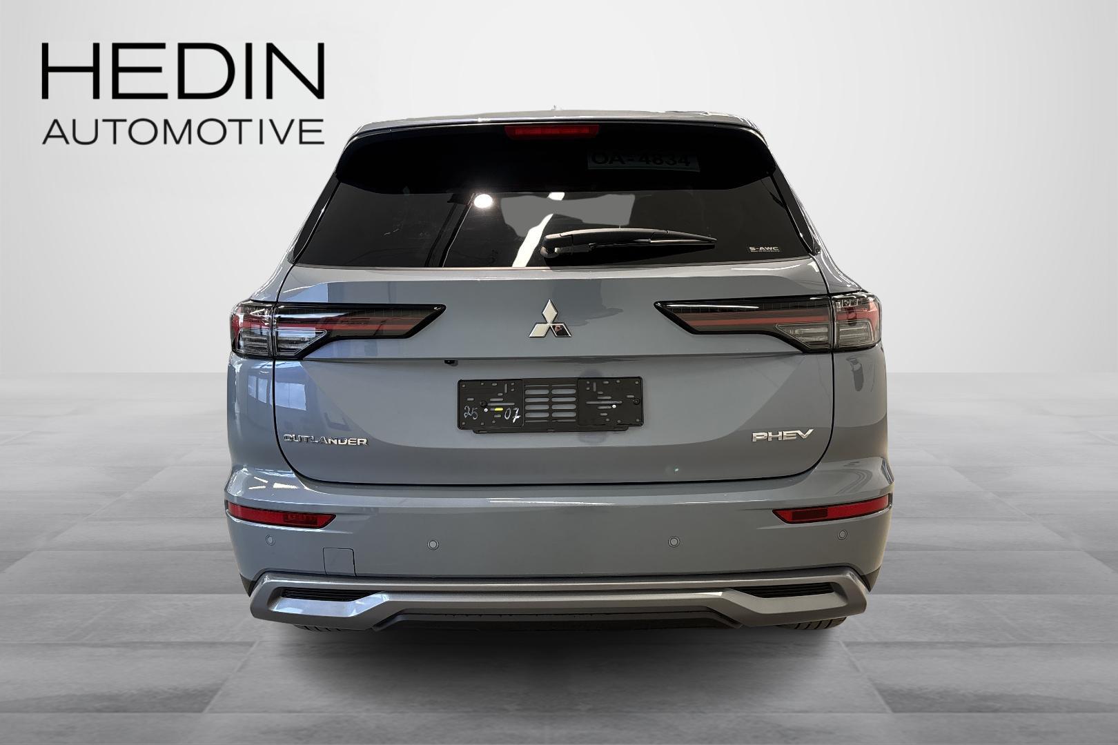 Mitsubishi Outlander 2025
