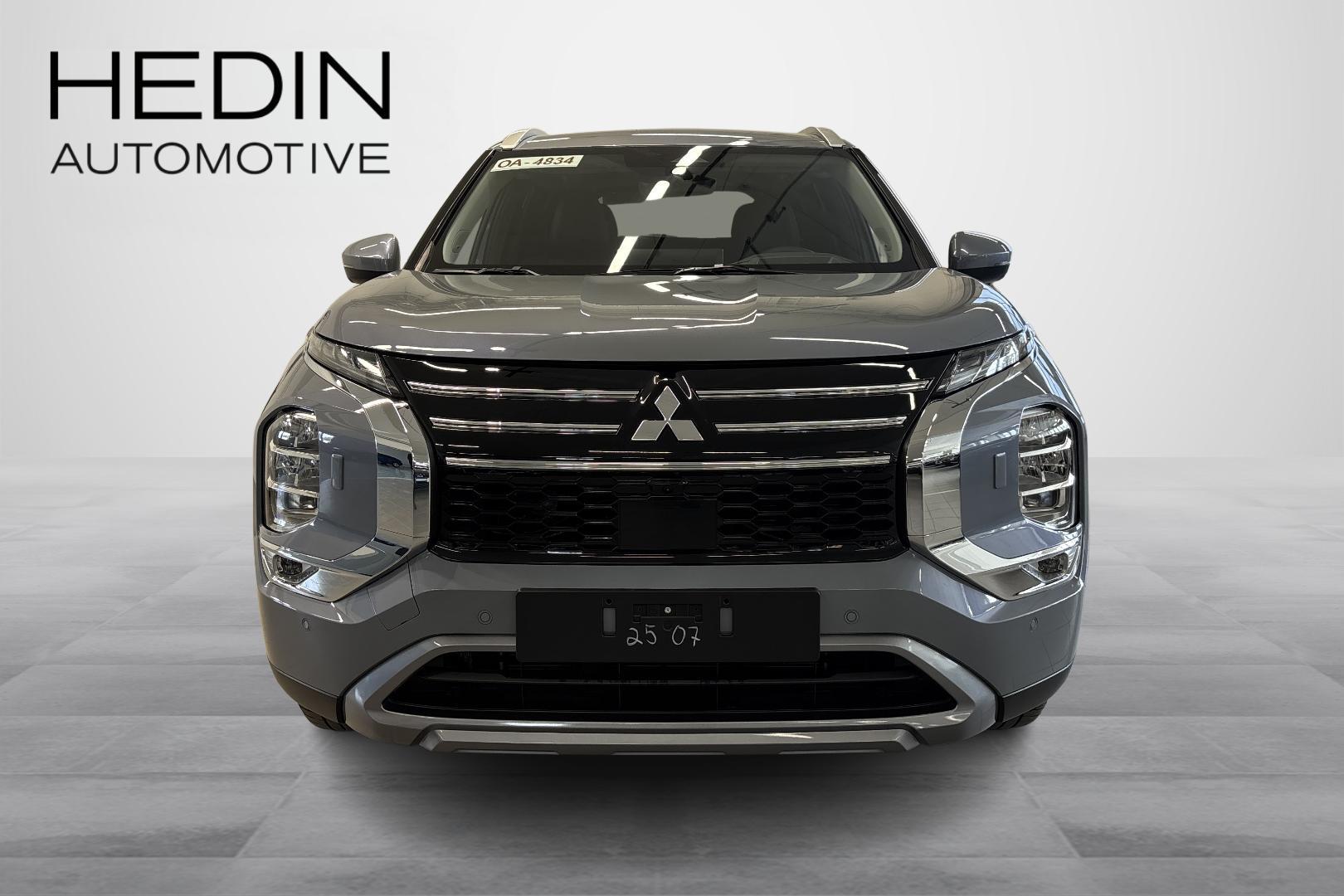 Mitsubishi Outlander 2025