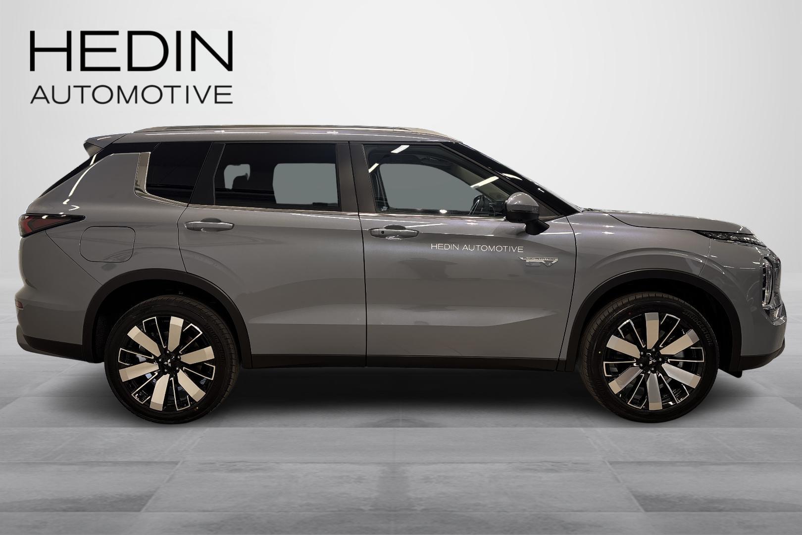 Mitsubishi Outlander 2025