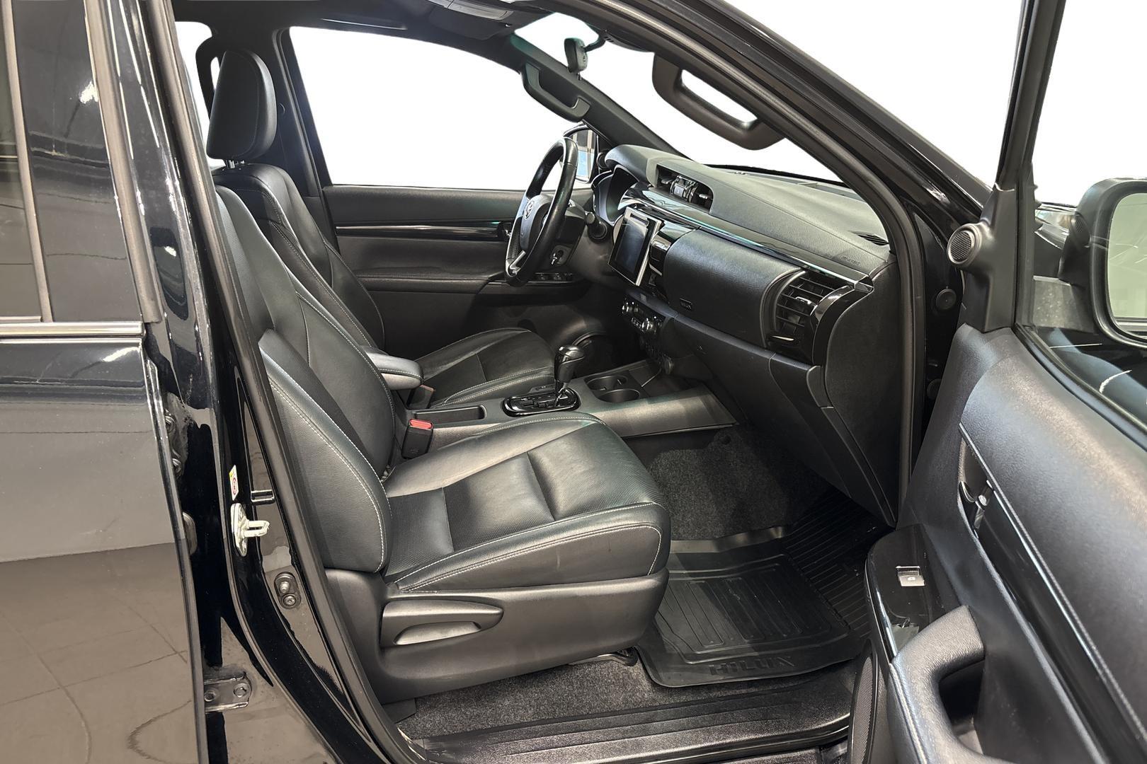 TOYOTA HILUX 2018
